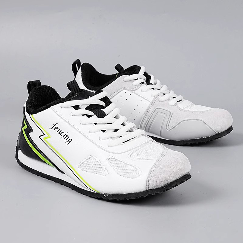 2025年ニューキッドフェンシングシューズ レディース スエ - Badminton Court のレビューと価格